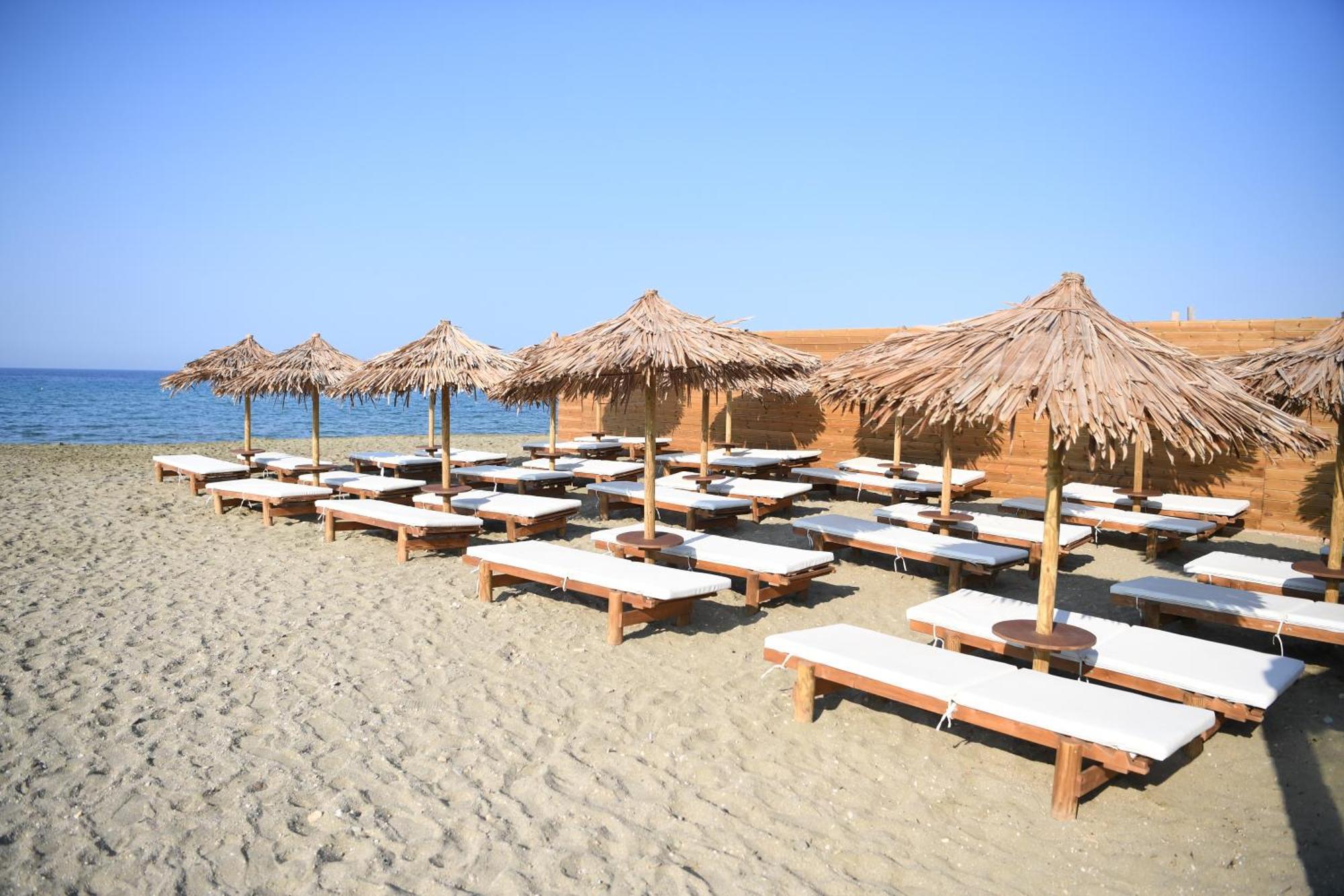 Nostos Beachfront Apartments & Studios Агиос-Иоаннис Экстерьер фото