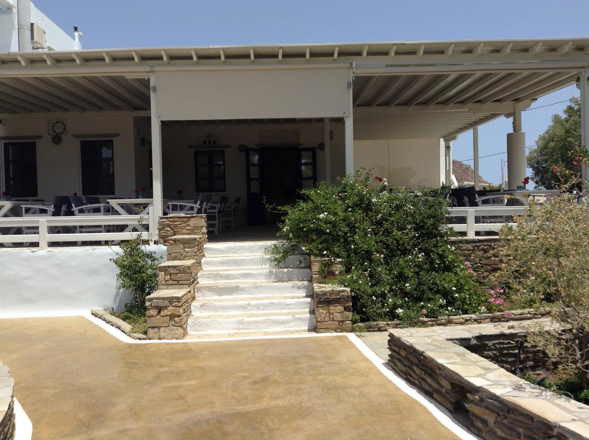 Nostos Beachfront Apartments & Studios Агиос-Иоаннис Экстерьер фото